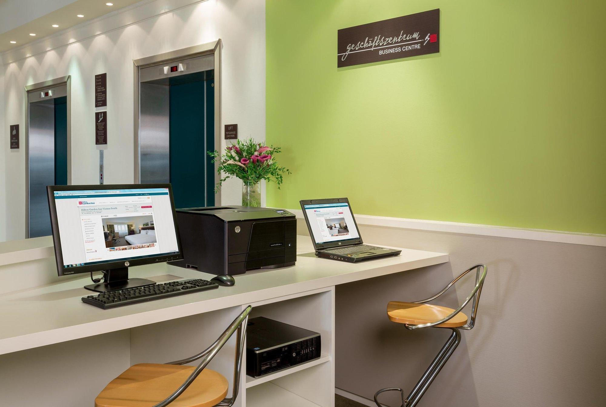 Hilton Garden Inn Vienna South Съоръжения снимка