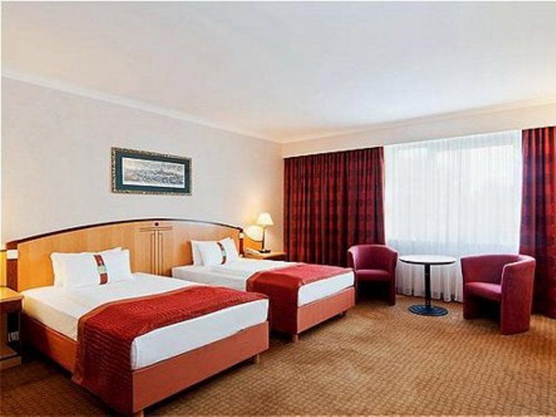 Hilton Garden Inn Vienna South Екстериор снимка